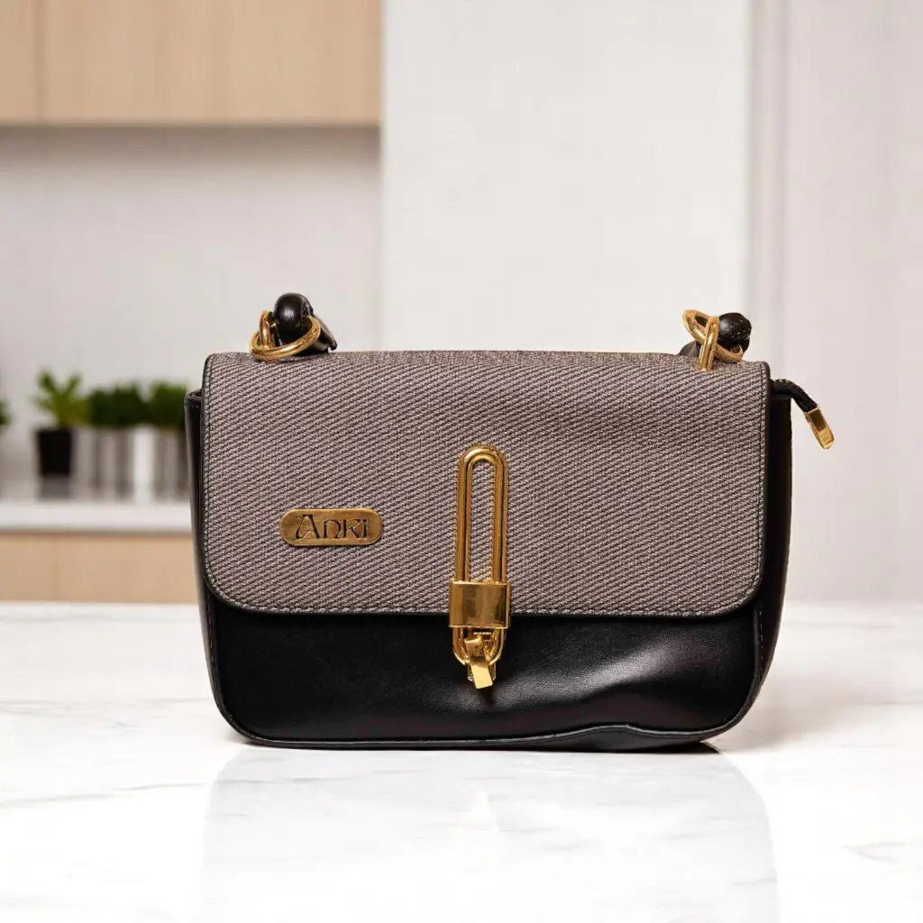 Anki Sage Shoulder (black)