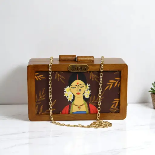 [Divine Girl Printed Wooden Frame Clutch] Divine Girl Printed Wooden Frame Clutch