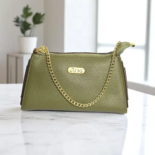 [Anki Boxy Crossbody Triangle (olive green)] Anki Boxy Crossbody Triangle (olive green)